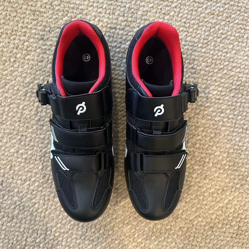 Peloton Black Cycling Shoes - Picture 2 of 4